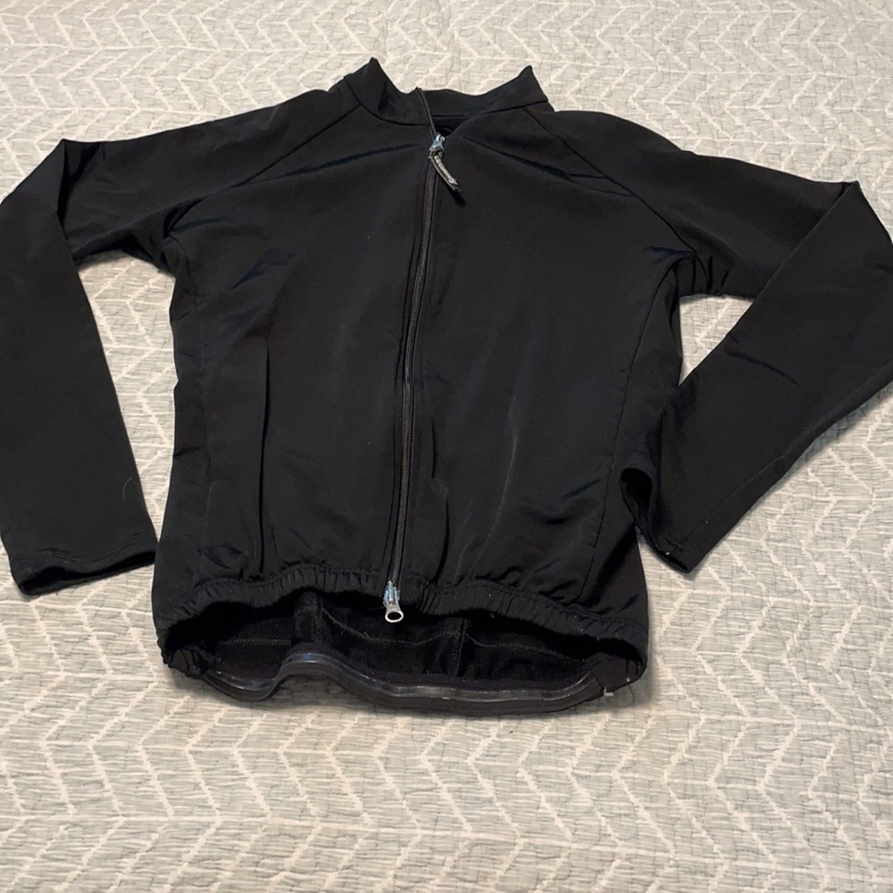Cutaway cycling jacket